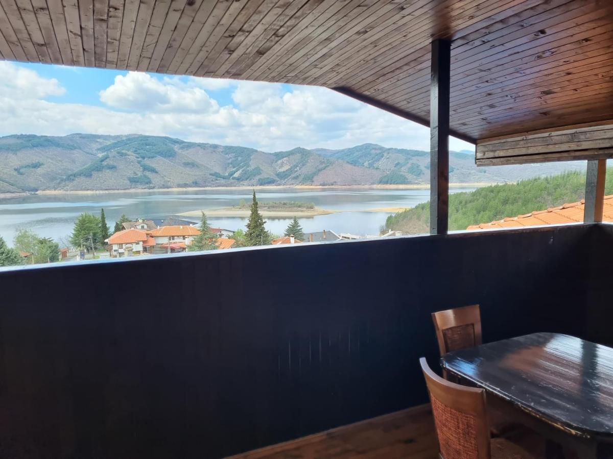 Trifon Zarezan Family Hotel Glavatarci Kültér fotó
