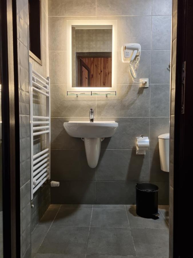 Trifon Zarezan Family Hotel Glavatarci Kültér fotó