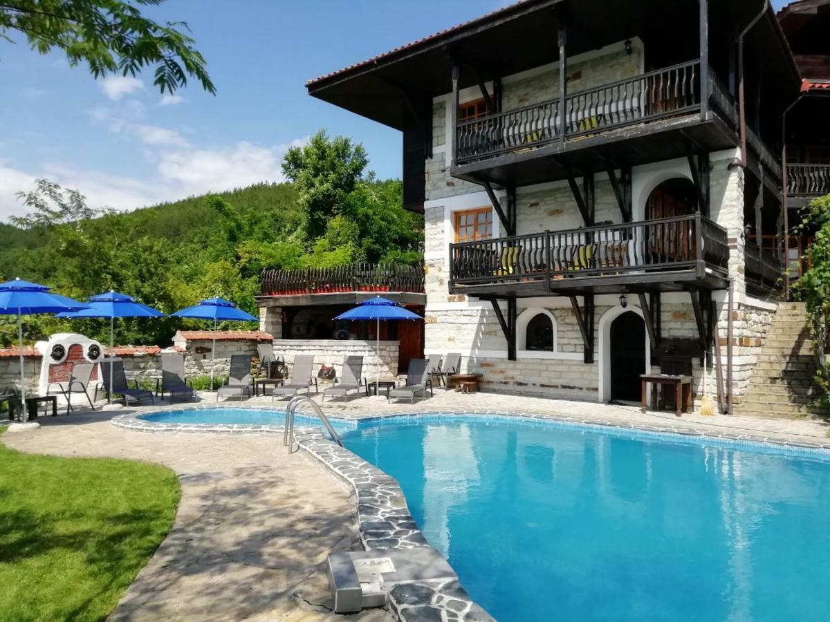 Trifon Zarezan Family Hotel Glavatarci Kültér fotó
