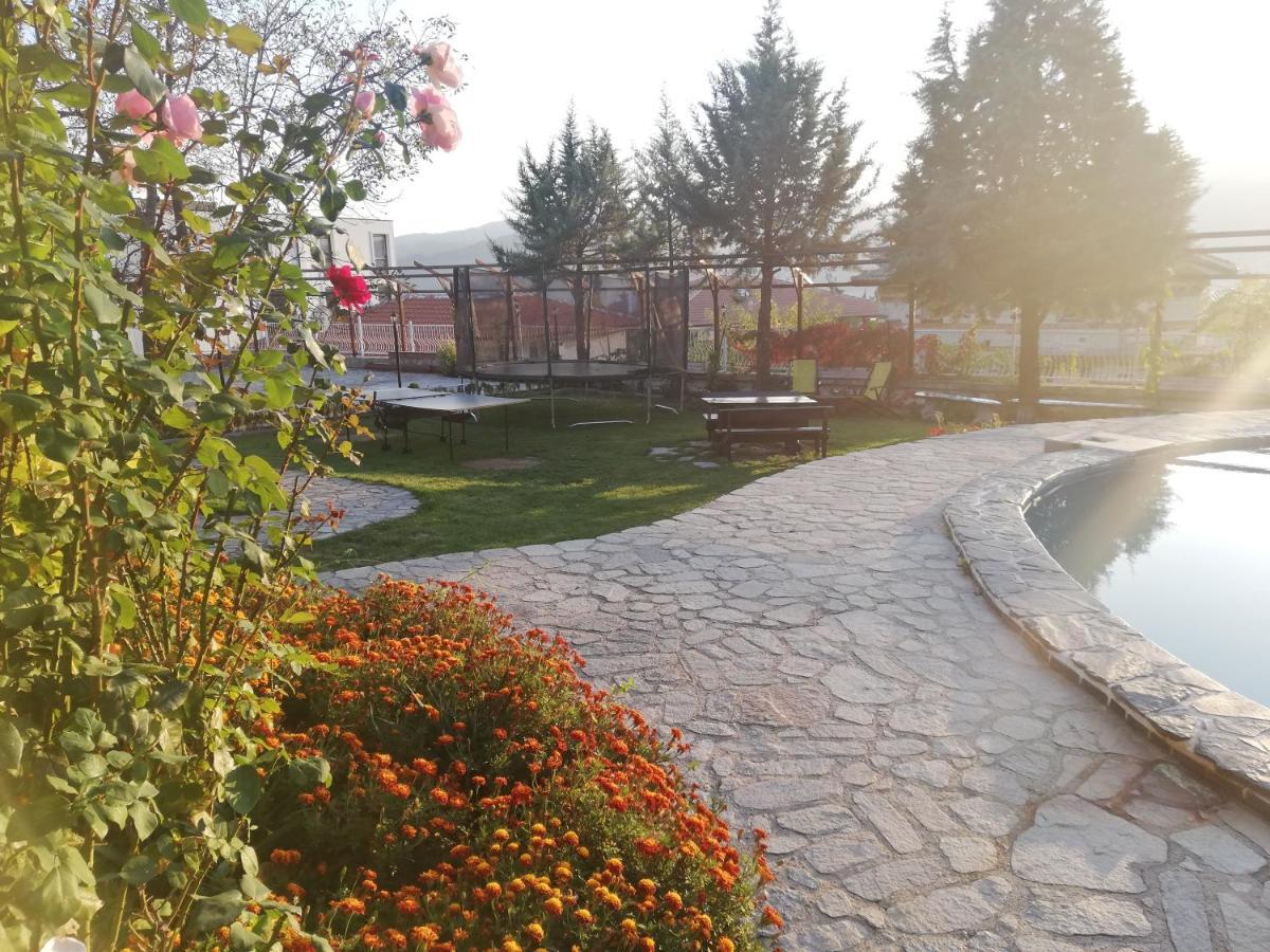 Trifon Zarezan Family Hotel Glavatarci Kültér fotó